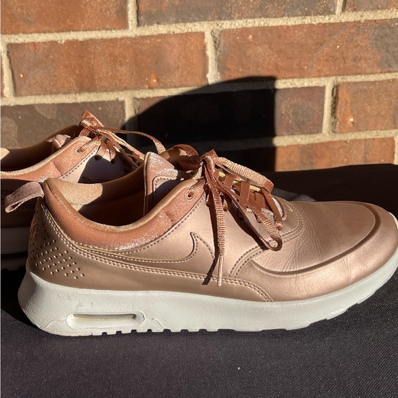 Nike Air Max Thea - Rose Gold - Picture 1 of 2